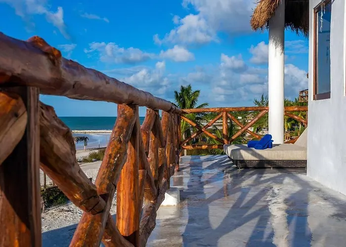 Casa Libelula Beachfront House